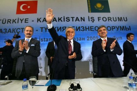 Nazarbayev: Bana Göre Bizim İlişkilerimiz Şu Anda Yeniden Başlamakta