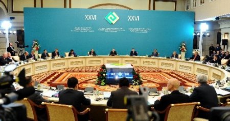 Nazarbayev: Ekonomik kalkınmanın yolu sağlam eğitimden geçer