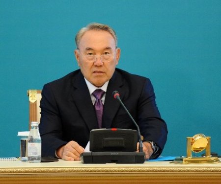 Nazarbayev: Ekonomik kalkınmanın yolu sağlam eğitimden geçer