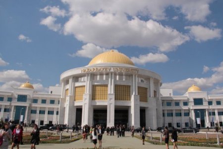 Nazarbayev’den 'ilk derste' birlik ve beraberlik çağrısı