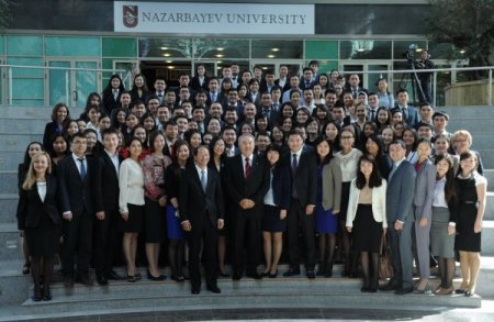 Nazarbayev’den 'ilk derste' birlik ve beraberlik çağrısı