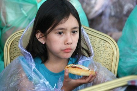 Nazarbayev’in Doğum Günü Kutlamasına Yağmur Engeli