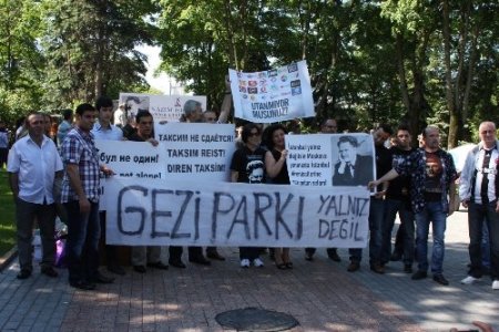 Nazım Hikmet’in mezarında Gezi Parkı protestosu