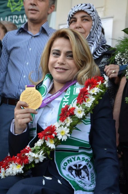 Nazmiye Muslu: Hala elimde madalyamla uyuyorum