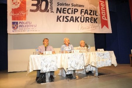 Necip Fazıl panelle anıldı