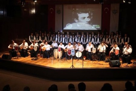 Neşat Ertaş, 'Bahar Konseri'yle anıldı