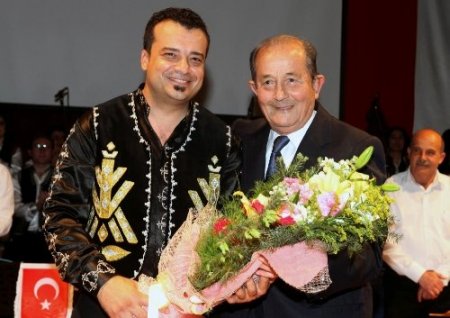 Neşat Ertaş, 'Bahar Konseri'yle anıldı