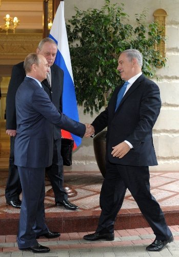 Netenyahu, Putin’le Suriye ve S-300’leri görüşüyor