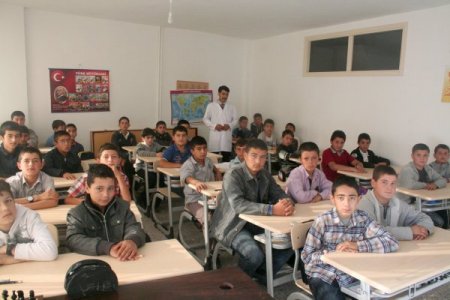 NEV-DER, ücretsiz dershane hizmeti veriyor