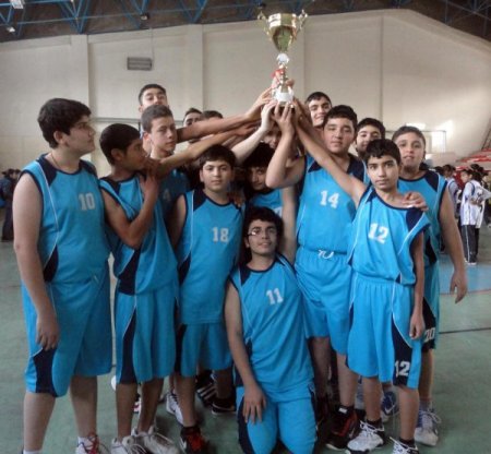 Nevbahar Koleji, basketbolda şampiyon oldu