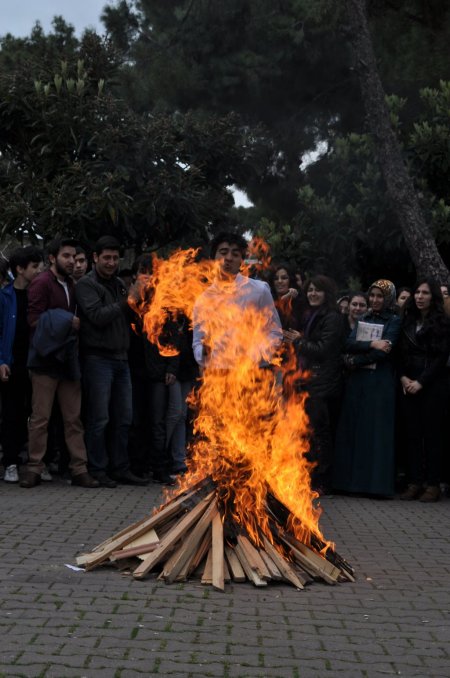 Nevruz Bayramı Balıkesir'de coşkuyla kutlandı