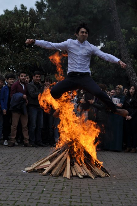 Nevruz Bayramı Balıkesir'de coşkuyla kutlandı