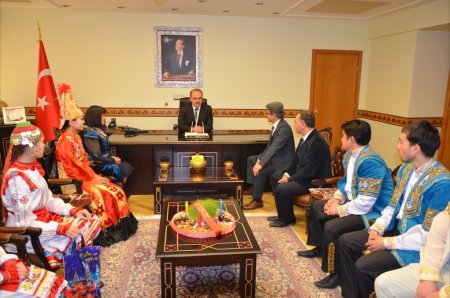 Nevruz için gelen Türk dünyası sanatçıları Elazığ'da
