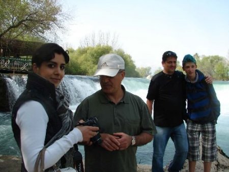 Nevruz Ve Paskalya Bayramı Tatiline Gelen İranlı Ve Avrupalı Turistler Manavgat Şelalesi'nde Buluştu