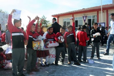 Nevşehir’de 1050 çocuğun dileği gerçekleşiyor