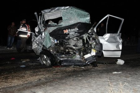 Nevşehir’de buzlu ve kaygan yolda kaza: 4 ölü, 2 yaralı