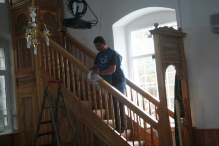 Nevşehir'de camiler 10 kişilik ekip tarafından temizlenecek