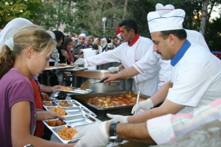 Nevşehir'de 'iftar Sofrası' Geleneği Sürüyor