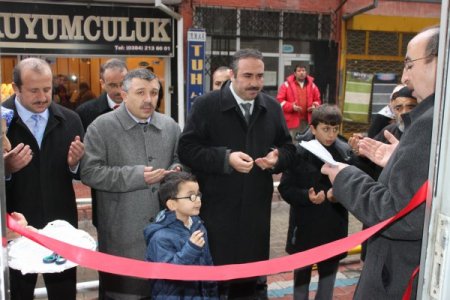 Nevşehir'de ihtiyaç sahibi öğrenciler yararına kermes açıldı