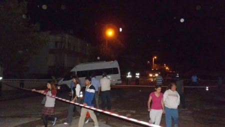 Nevşehir'de otomobil ile servis minibüsü çarpıştı; 1 ölü, 4 yaralı