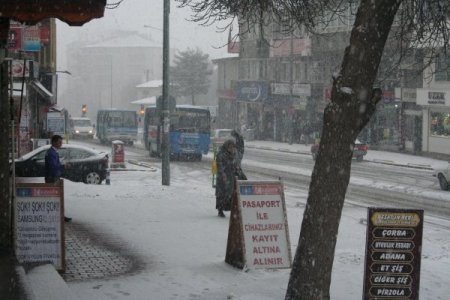 Nevşehir'e Beklenen Kar Yağdı