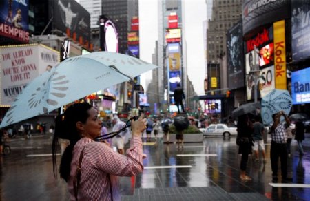 New Yorklular İrene'yi Böyle Bekledi