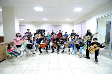 NFK Gençlik Merkezi sayesinde öğrenciler sokaklardan kurtarıldı