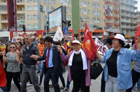 Niğde'de coşkulu 1 Mayıs kutlaması