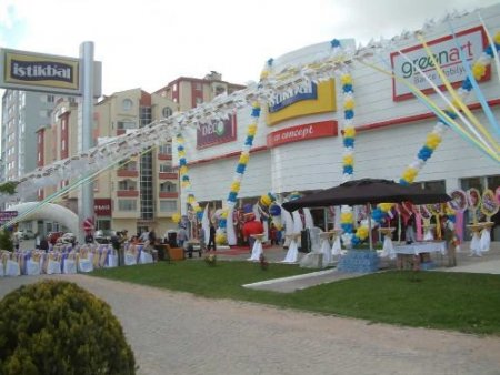 Niğde'de İstikbal Centrum Açıldı