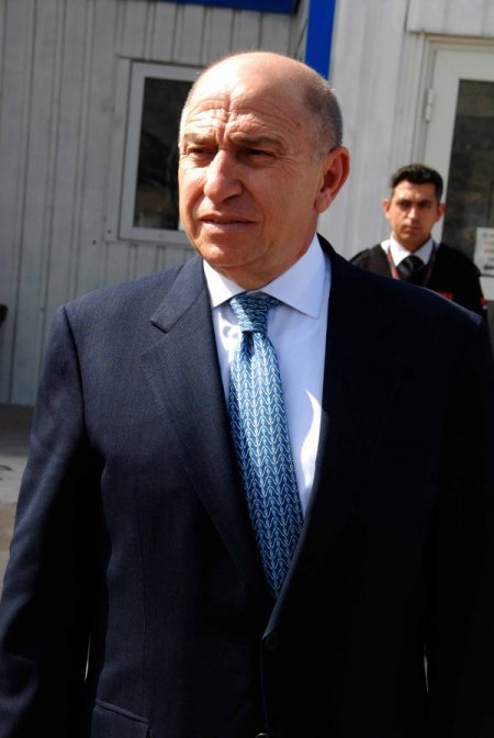 Nihat Özdemir: Yatırımlarımızda Önce Yöre İnsanını Gözetiyoruz