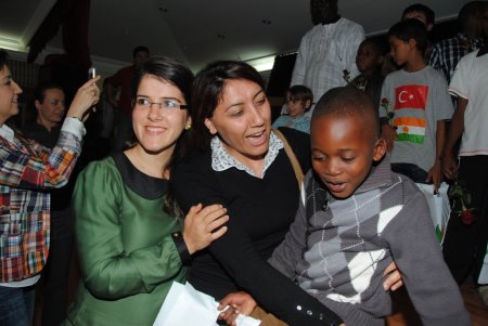 Nijerli öğrencilerin vedası Türk doktorlarını duygulandırdı