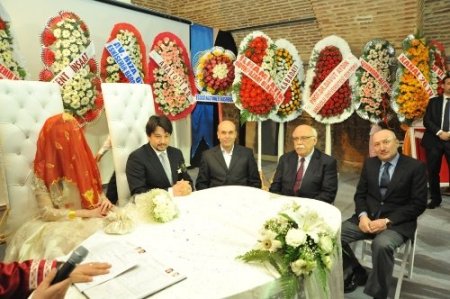 Nikah şahitliği yapan Bakan Avcı'dan çifte ilginç hitap: Siz benim müşterimsiniz