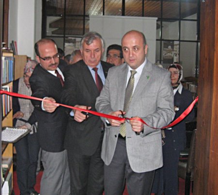 Niksar Halk Kütüphanesi yeni binasına taşındı