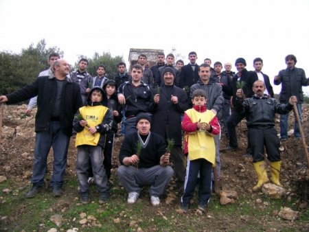 Niksar'da fidanlar toprakla buluştu