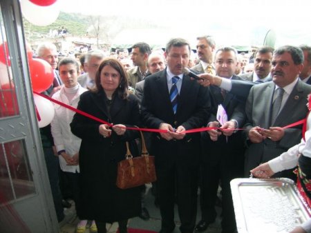 Niksar'da Kız Çocukları Eğitime Kazandırılıyor