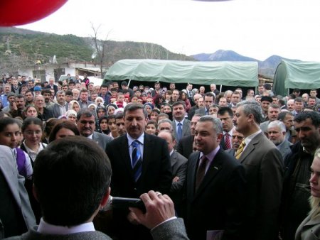 Niksar'da Kız Çocukları Eğitime Kazandırılıyor