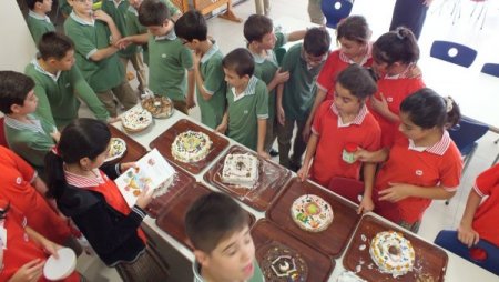 Nilüfer Bademli Ortaokulu'nda, hücre modelli pasta yarışması