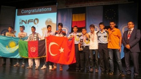 Nilüferli öğrenciler, robot Bıcırık ile dünya ikincisi oldu