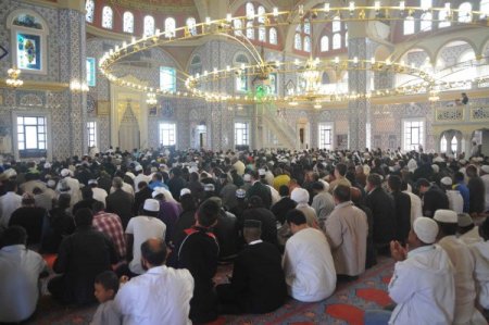 Nizamiye’de ilk bayram namazı kılındı