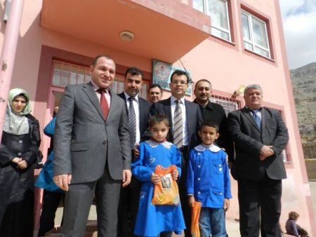 Nizip’ten Derik’e kardeş okul ziyareti