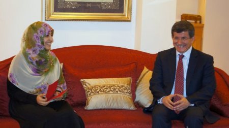 Nobel ödüllü Yemenli aktivist Tevekkül Karman, Türk vatandaşlığına geçti