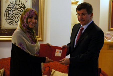 Nobel ödüllü Yemenli aktivist Tevekkül Karman, Türk vatandaşlığına geçti