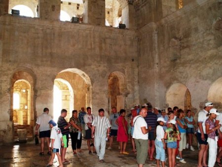 Noel Baba Kilisesi Ve Myra Antik Kentine 500'er Bin Ziyaretçi Bekleniyor