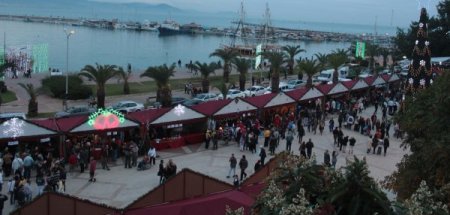 Noel pazarı parasıyla engellilere seyyar asansör alınacak