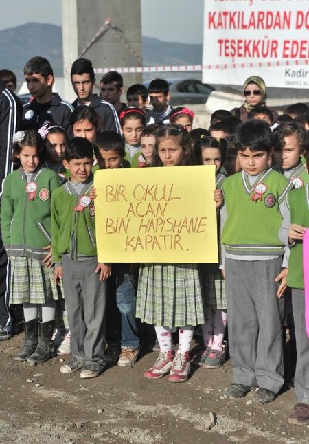 Noksel Cumhuriyet Ortaokulu'nun temeli atıldı