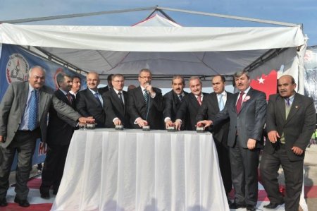 Noksel Cumhuriyet Ortaokulu'nun temeli atıldı