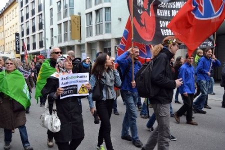 NSU davası öncesi Almanlar ve Türkler ırkçılığı protesto etti