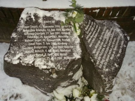 NSU terörüne kurban gidenler için Hamburg’da anıt heykel dikildi