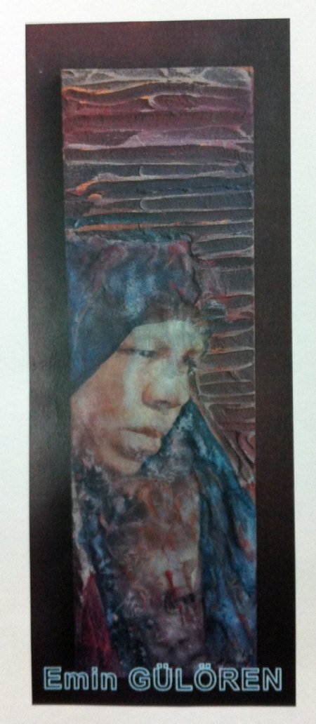 Nü resim sergisini açabilmek için kurula farklı resimler göstermiş