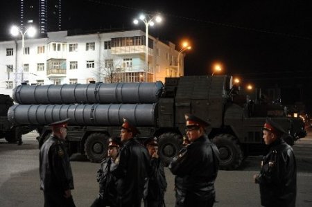 Nükleer füzeler 9 Mayıs provası için Kızıl Meydan’da